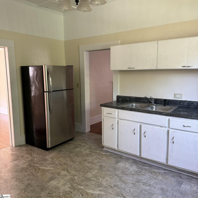 Property image 5 at 10 Speed Street, Greenville, SC 29611