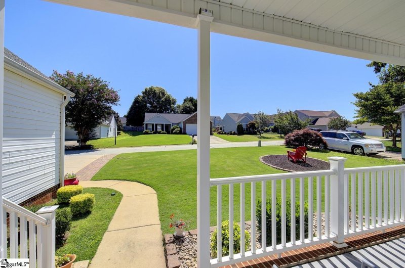 Property image 3 at 512 Peach Grove Place, Mauldin, SC 29662