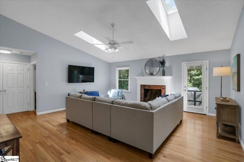 Property image 5 at 310 Halifax Drive, Greenville, SC 29615