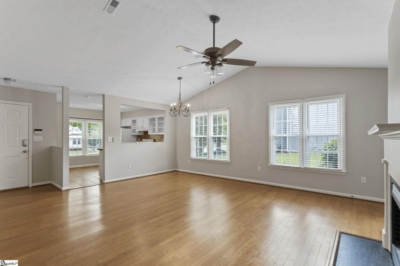 Property image 2 at 306 Laurel Tree Lane, Simpsonville, SC 29681-5142