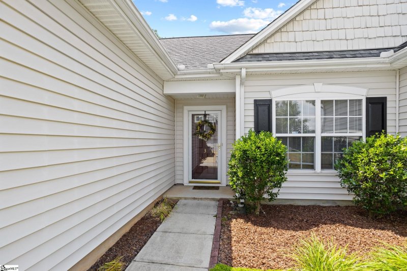 Property image 3 of 3 Crestbrook Drive in Laurel Meadows, Greenville, SC 29607