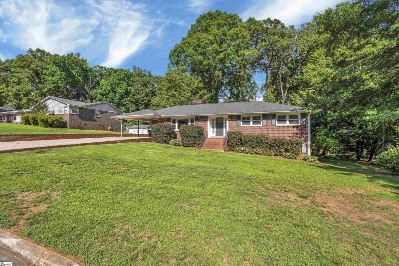 Property image 2 at 132 Tanglewood Drive, Anderson, SC 29621