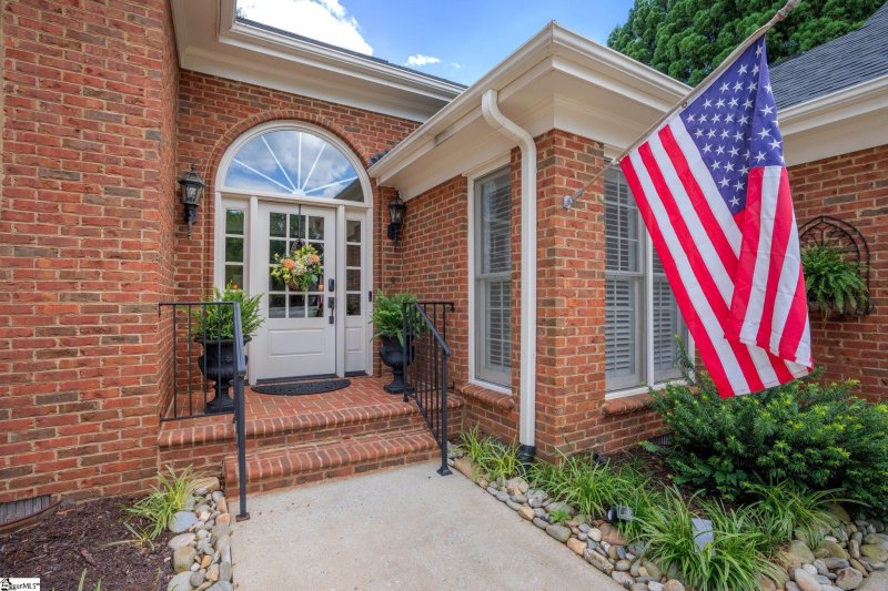 Property image 2 at 105 Cedar Grove Road, Greer, SC 29650