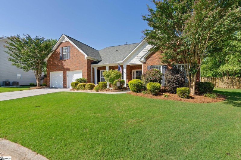 Property image 3 at 25 Springleaf Court, Simpsonville, SC 29681