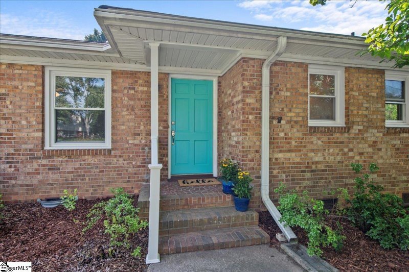 Property image 5 at 8 Danbury Drive, Greenville, SC 29615