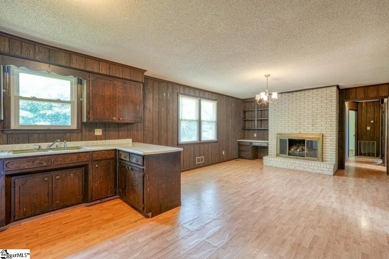 Property image 4 at 902 E Main Street, Duncan, SC 29334