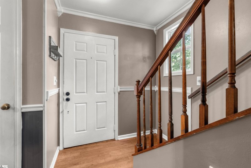 Property image 4 at 105 Village Court, Greer, SC 29651