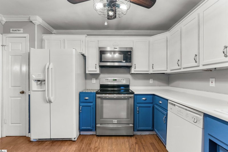 Property image 5 at 105 Village Court, Greer, SC 29651