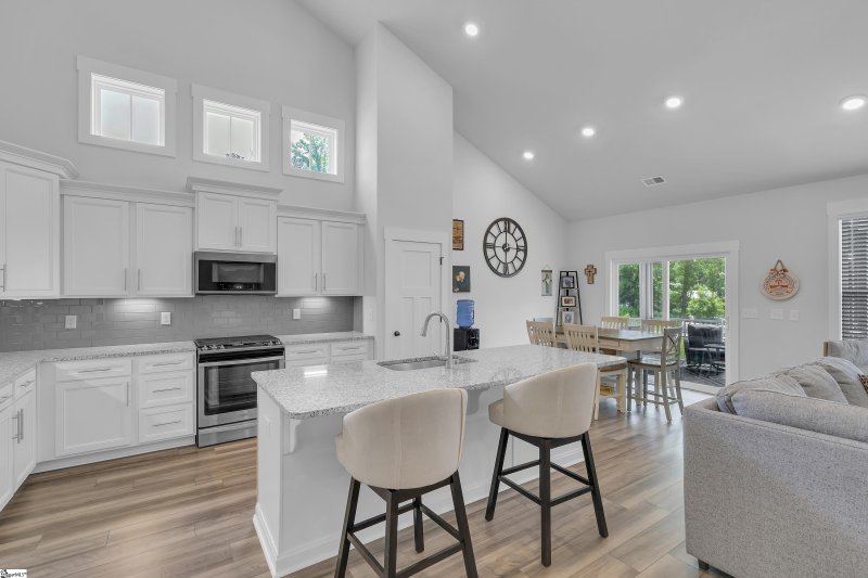 Property image 5 at 601 Sunwater Drive, Duncan, SC 29334