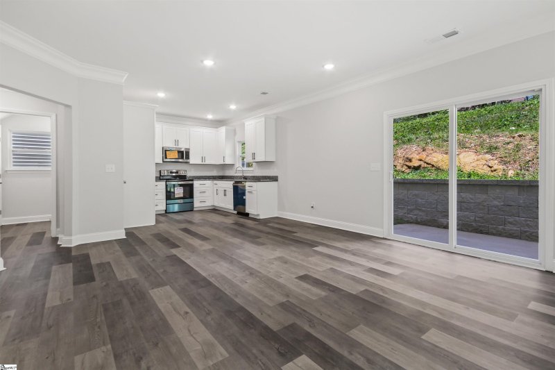 Property image 5 at 273 S HighPoint Road, Spartanburg, SC 29301