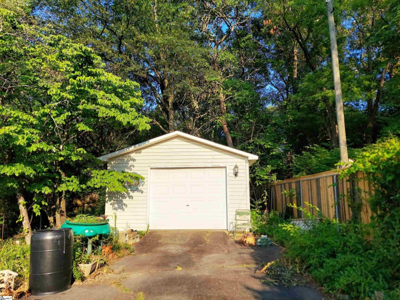 Property image 4 at 205 Parkins Mill Road, Greenville, SC 29607