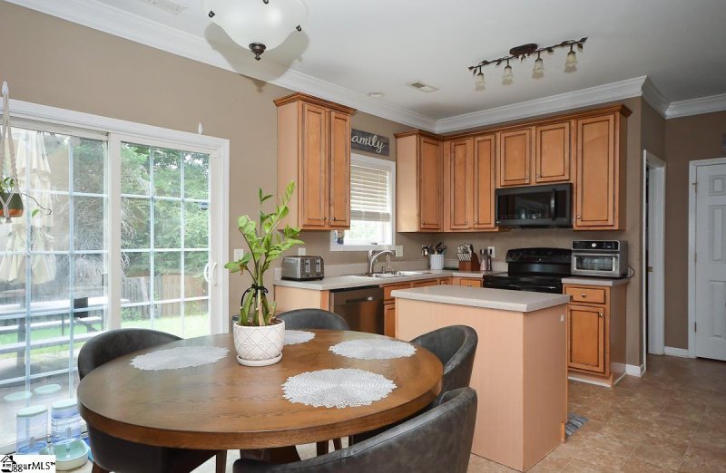 Property image 4 at 905 Morning Mist Lane, Simpsonville, SC 29680