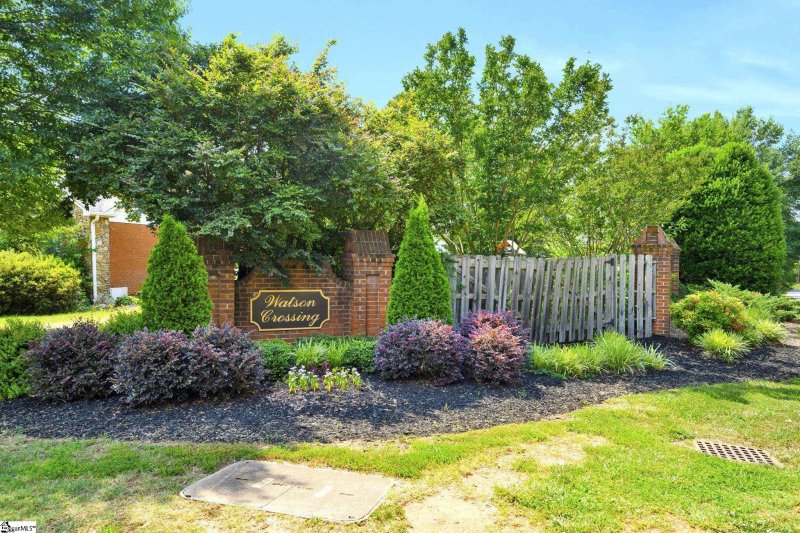 Property image 4 at 204 Grayson Drive, Travelers Rest, SC 29690