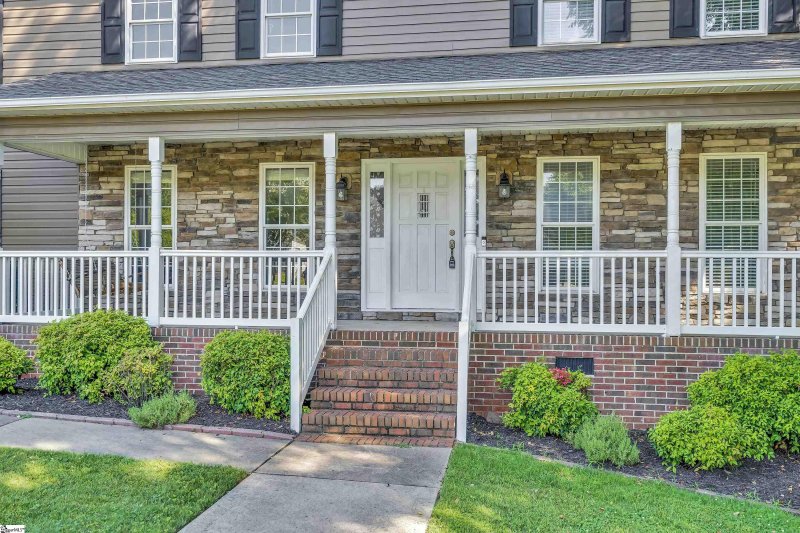 Property image 2 at 108 Silver Ridge Court, Greer, SC 29651