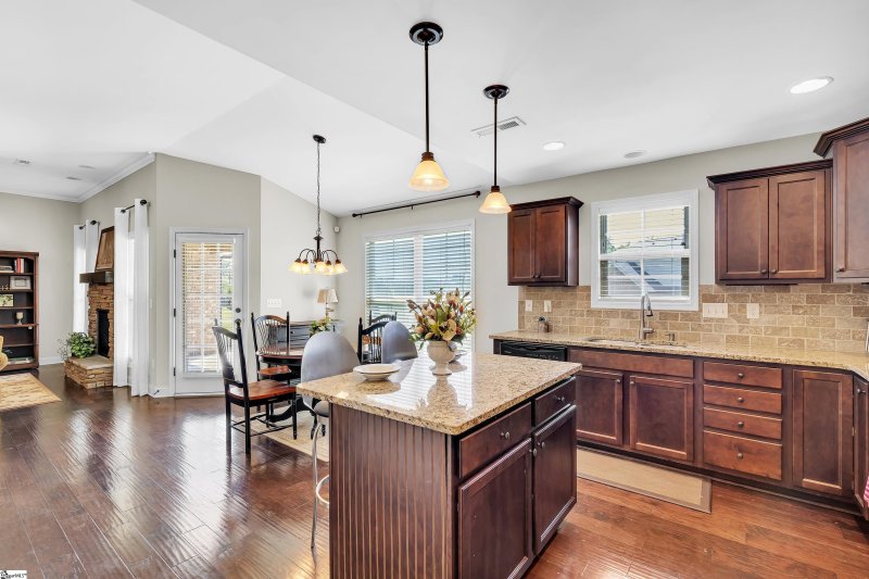 Property image 3 at 718 W Dateria Way, Inman, SC 29349