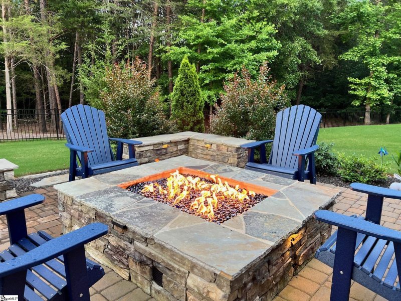 Property image 5 at 30 Knotty Pine Court, Fountain Inn, SC 29644