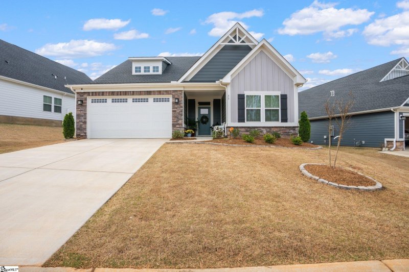 Property image 2 at 33 Yakama Way, Greenville, SC 29607