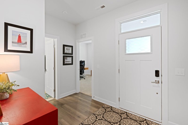 Property image 4 at 33 Yakama Way, Greenville, SC 29607