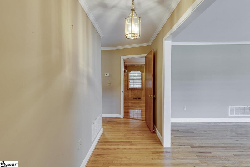 Property image 2 at 400 Westcliffe Way, Greenville, SC 29611