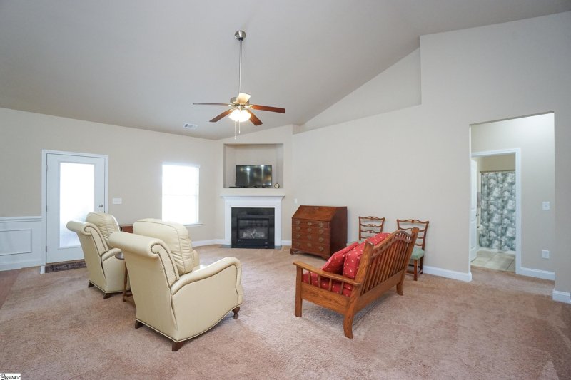 Property image 4 at 312 Rabbit Run Trail, Simpsonville, SC 29681