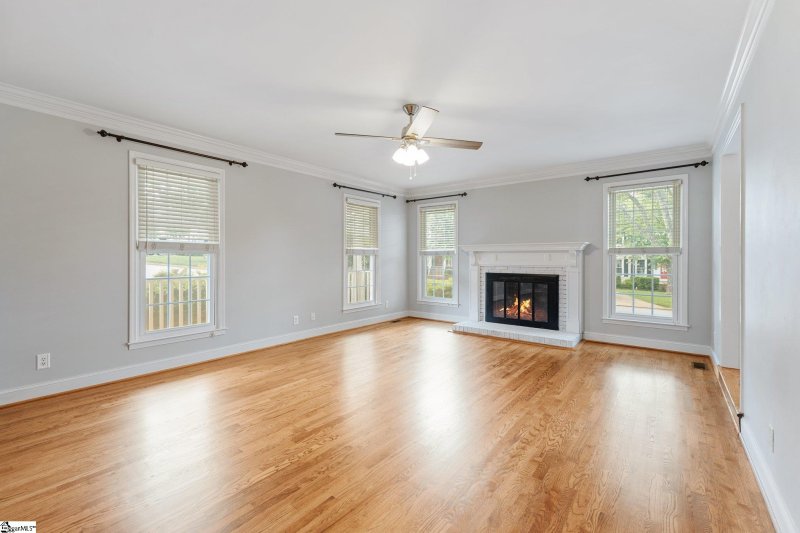 Property image 4 at 605 Oak Pointe Court, Greenville, SC 29615