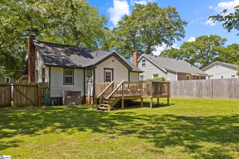 Property image 3 at 212 Sycamore Drive, Greenville, SC 29607