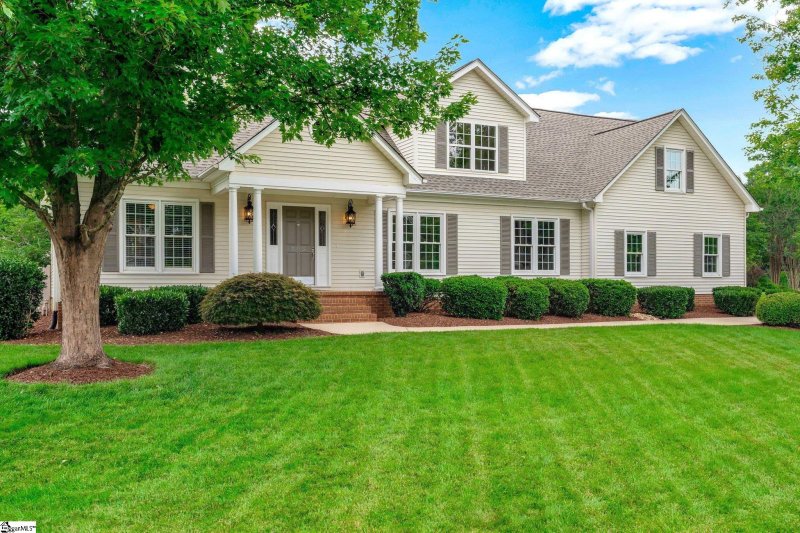 Property image 2 at 203 Yellow Poplar Court, Simpsonville, SC 29681