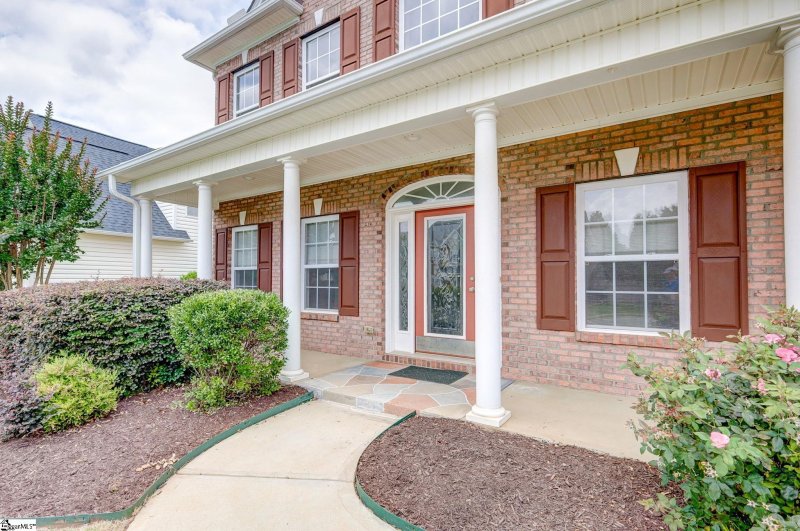 Property image 2 at 9 Flat Shoals Court, Simpsonville, SC 29680