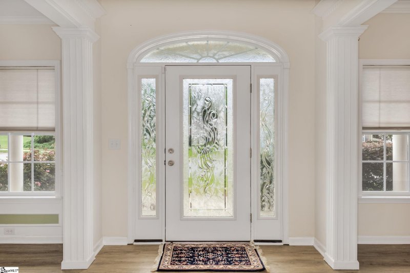 Property image 3 at 9 Flat Shoals Court, Simpsonville, SC 29680