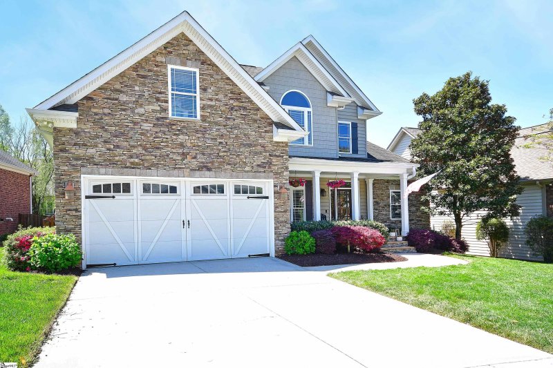 Property image 2 at 3 Thorncliff Court, Simpsonville, SC 29681