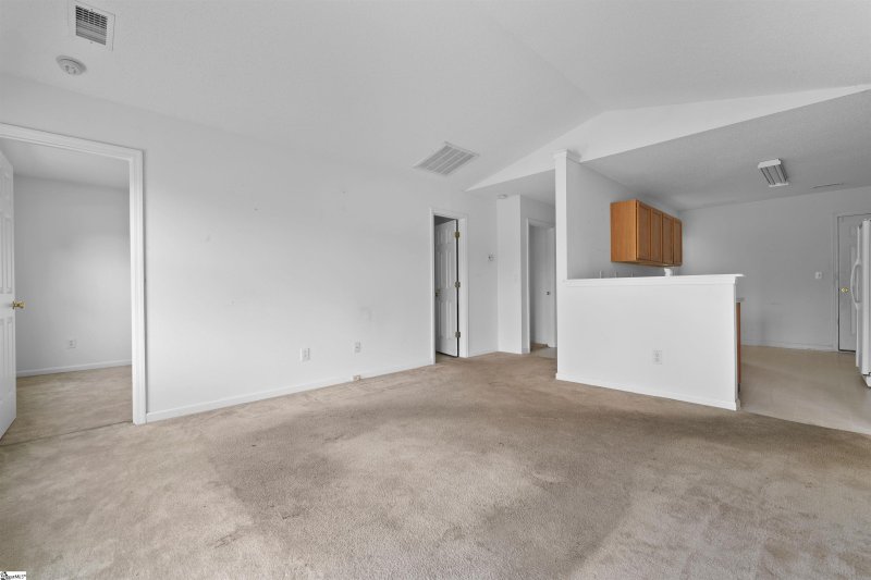 Property image 3 at 101 Willow Bend Drive, Taylors, SC 29687