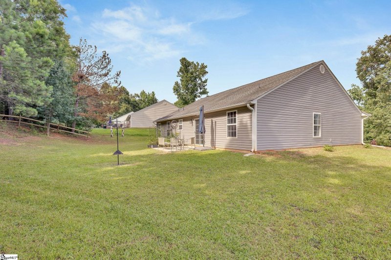 Property image 3 at 15 Patriots Pride Court, Simpsonville, SC 29680-7274