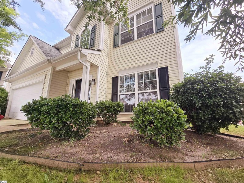 Property image 3 at 302 Blant Court, Simpsonville, SC 29681