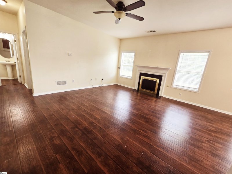 Property image 4 at 302 Blant Court, Simpsonville, SC 29681