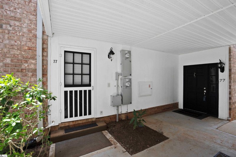Property image 2 at 925 Cleveland Street, Greenville, SC 29605