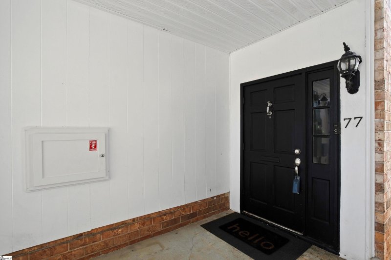 Property image 3 at 925 Cleveland Street, Greenville, SC 29605