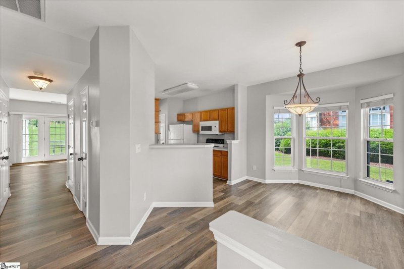 Property image 3 at 72 Spring Crossing Circle, Greer, SC 29650