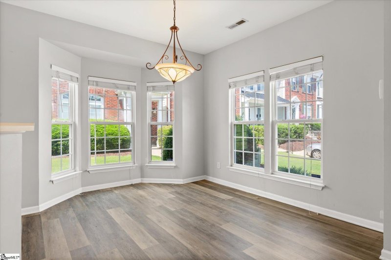 Property image 4 at 72 Spring Crossing Circle, Greer, SC 29650