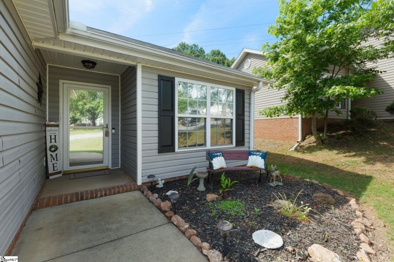 Property image 5 at 333 Juniper Leaf Way, Greer, SC 29651