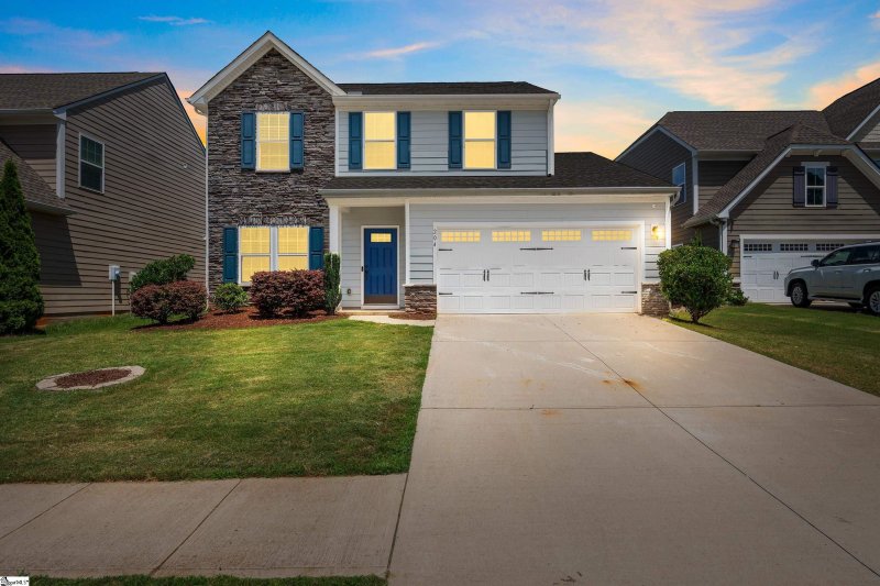Property image 2 at 204 Carrollton Court, Greer, SC 29650