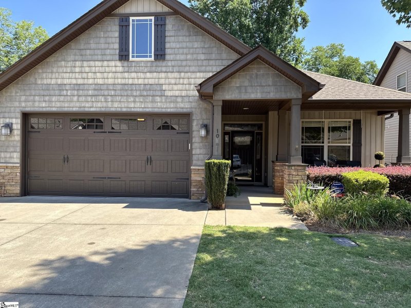 10 Dolerite Drive