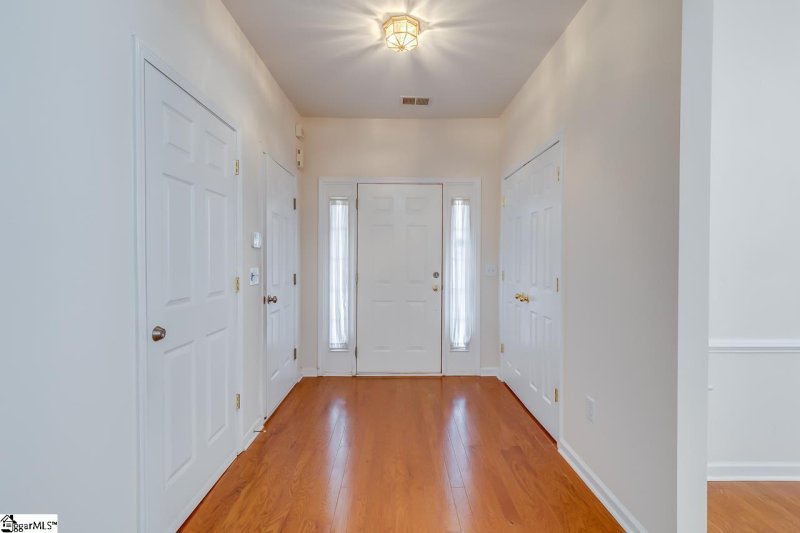 Property image 3 at 822 Medora Drive, Greer, SC 29650