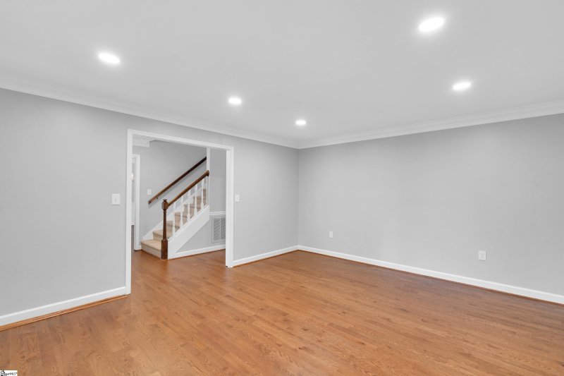 Property image 4 at 103 W Shallowstone Road, Greer, SC 29650