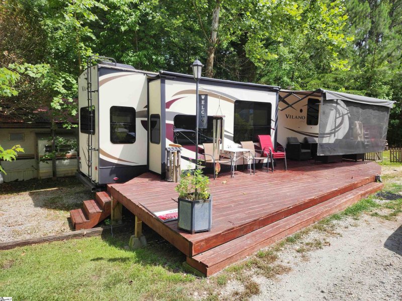 Property image 2 at 443 Kinston Loop Drive, Westminster, SC 29693