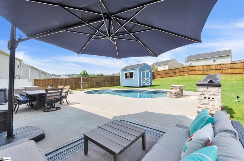 Property image 2 at 115 Castlebrook Drive, Greenville, SC 29605