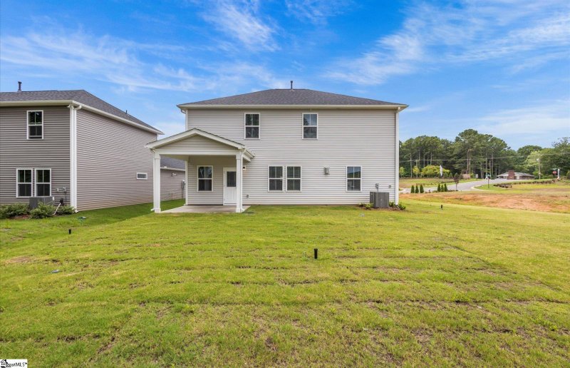 Property image 5 at 1011 Whitefox Drive, Spartanburg, SC 29307