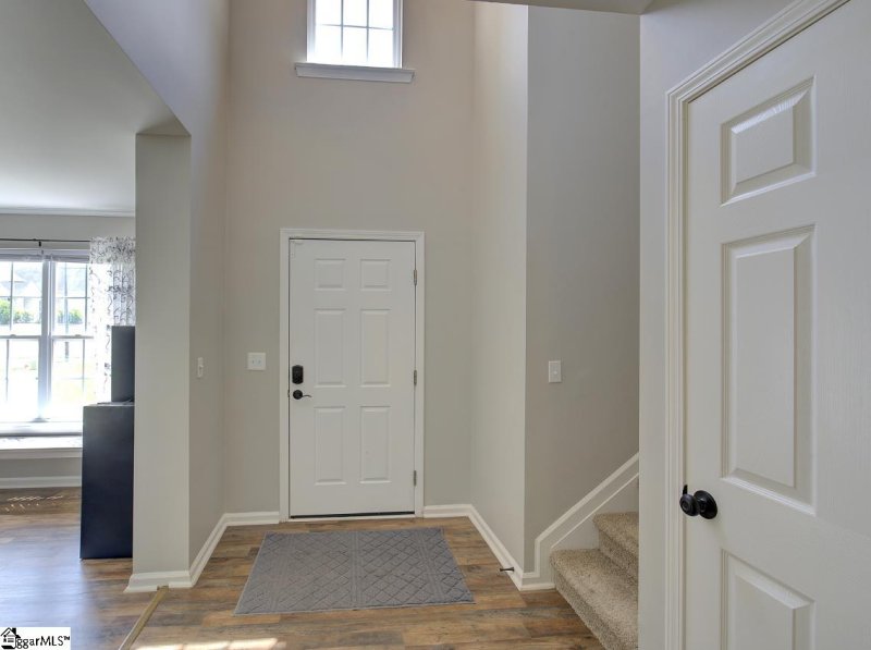 Property image 3 at 200 Manhassett Court, Greenville, SC 29607