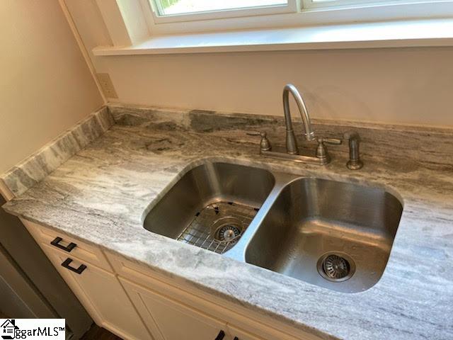 Property image 5 at 7 Speed Street, Greenville, SC 29611