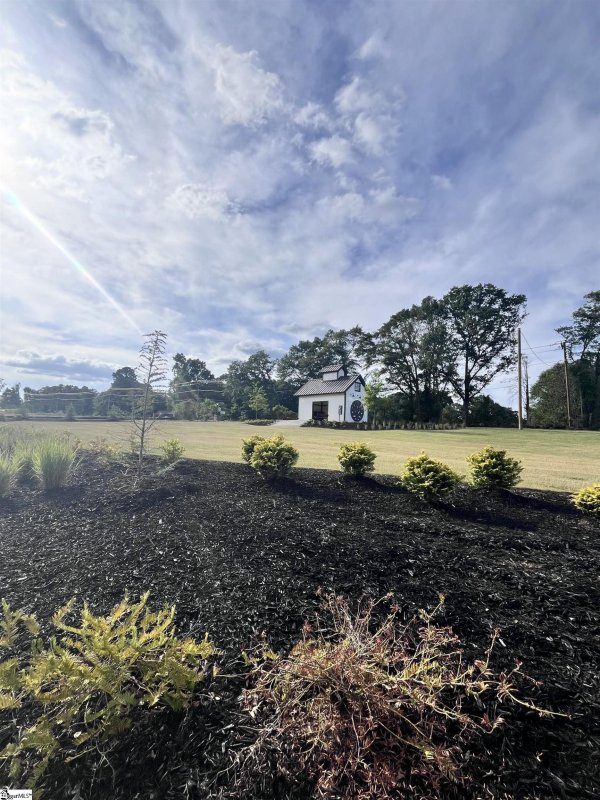 Property image 4 at 404 Lewes Avenue, Simpsonville, SC 29681