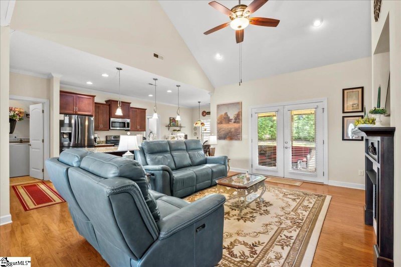 Property image 5 at 19 Gerru Court, Taylors, SC 29687